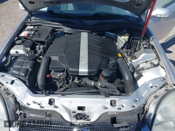 2001 Mercedes-Benz SLK 230/320 z VIN WDBKK65F71F210921, wystawiony jako IAAI lot #41718596 z przebiegiem 94 332 mil mil oraz . Historia ofert i sprzedaży dostępna na DreamBid. Obrazek 10.