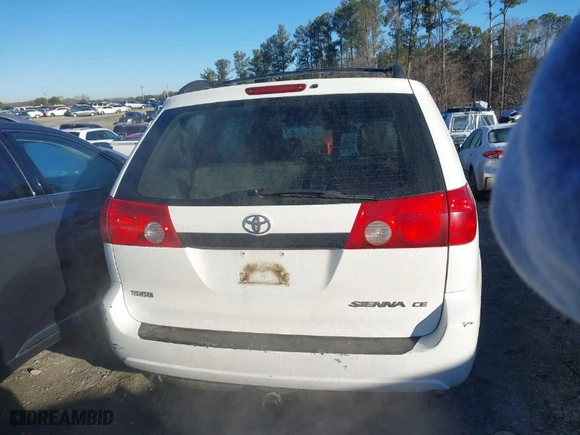 2008 Toyota Sienna CE with VIN 5TDZK23C88S152121, listed as a IAAI auction lot 41339980 with 256,294 mi miles. Bid and sale history available at carsss.com. Image 16.