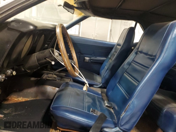 1971 Ford Mustang с VIN 1F03F205438, выставлен на аукционе Copart как лот 88159885 с пробегом 8 322 миль миль и Списание • Salvage title. История ставок и продаж доступна на DreamBid. Изображение 7.