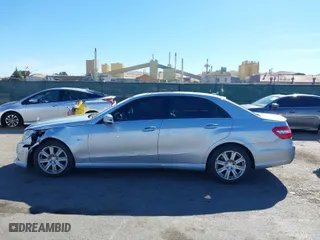 2012 Mercedes-Benz E-Class E 350 Luxury BlueTEC with VIN WDDHF2EBXCA567845, listed as a IAAI auction lot 40588402 with 93,930 mi miles. Bid and sale history available at carsss.com. Image 14.