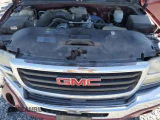 2004 GMC Sierra 2500HD z VIN 1GTHK23154F118397, wystawiony jako Copart lot #57627955 z przebiegiem 208 949 mil mil oraz Szkoda całkowita • Salvage title. Historia ofert i sprzedaży dostępna na DreamBid. Obrazek 11.