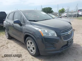 2016 Chevrolet Trax LS z VIN 3GNCJKSBXGL280406, wystawiony jako IAAI lot #41944522 z przebiegiem 81 119 mil mil oraz . Historia ofert i sprzedaży dostępna na DreamBid. Obrazek 1.