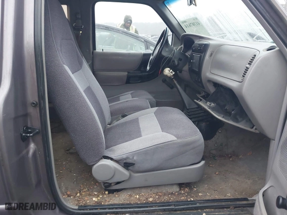 1996 Ford Ranger XL with VIN 1FTCR14A3TTA09953, listed as a IAAI auction lot 41387614 with 196,763 mi miles. Bid and sale history available at carsss.com. Image 5.