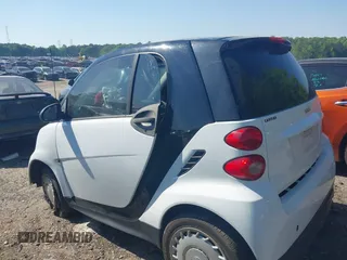 2015 Smart fortwo Passion with VIN WMEEJ3BA9FK806363, listed as a IAAI auction lot 41830363 with 1 mi miles. Bid and sale history available at carsss.com. Image 13.
