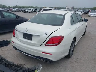 2017 Mercedes-Benz E-Class E 300 Luxury with VIN WDDZF4JB6HA221868, listed as a IAAI auction lot 41916237 with 56,648 mi miles. Bid and sale history available at carsss.com. Image 4.