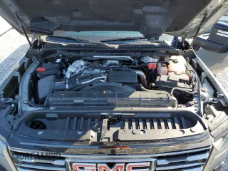 2025 GMC Sierra 2500HD AT4 z VIN 1GT4UPEY8SF101946, wystawiony jako Copart lot #44000195 z przebiegiem 1 238 mil mil oraz Nie do naprawy • Non repairable. Historia ofert i sprzedaży dostępna na DreamBid. Obrazek 11.