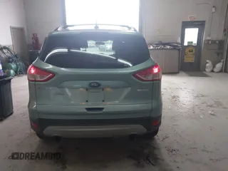 2013 Ford Escape SE with VIN 1FMCU0GX6DUC09872, listed as a IAAI auction lot 42020093 with 215,906 mi miles and . Bid and sale history available at DreamBid. Image 17.