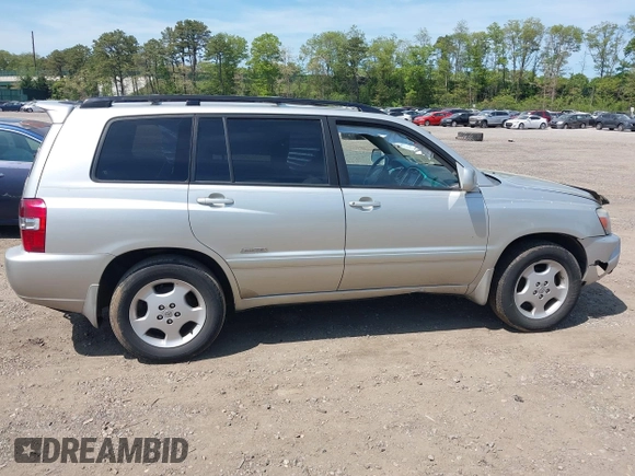 2006 Toyota Highlander w/3rd Row z VIN JTEEP21A360183905, wystawiony jako IAAI lot #42239385 z przebiegiem 282 475 mil mil oraz . Historia ofert i sprzedaży dostępna na DreamBid. Obrazek 13.