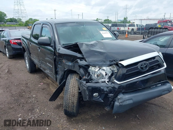 2015 Toyota Tacoma z VIN 3TMLU4EN1FM203143, wystawiony jako IAAI lot #42445912 z przebiegiem 57 444 mil mil oraz . Historia ofert i sprzedaży dostępna na DreamBid. Obrazek 1.