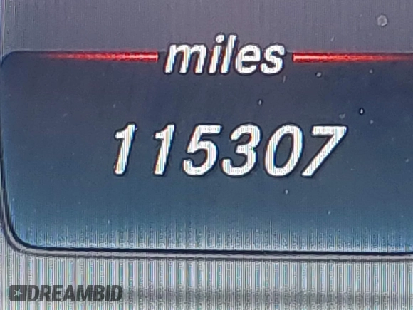 2015 Mercedes-Benz C 300 Luxury with VIN 55SWF4KB9FU033375, listed as a IAAI auction lot 42186200 with 115,307 mi miles and . Bid and sale history available at carsss.com. Image 16.
