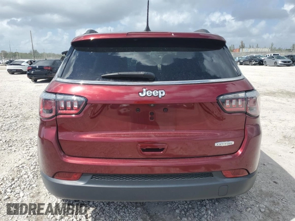 2020 Jeep Compass Altitude z VIN 3C4NJCBB9LT243039, wystawiony jako Copart lot #51599495 z przebiegiem 48 063 mil mil oraz Nie do naprawy. Historia ofert i sprzedaży dostępna na DreamBid. Obrazek 6.