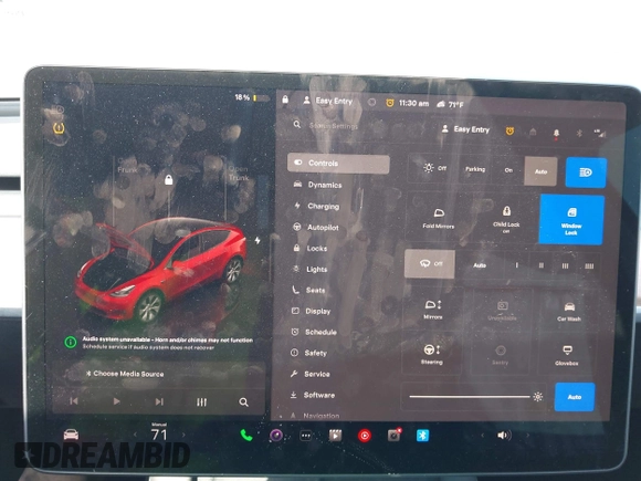 2023 Tesla Model Y Long Range z VIN 7SAYGAEE7PF691499, wystawiony jako IAAI lot #42038850 z przebiegiem 26 439 mil mil oraz . Historia ofert i sprzedaży dostępna na DreamBid. Obrazek 18.