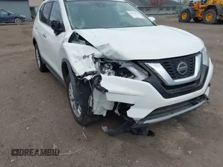 2019 Nissan Rogue SV with VIN KNMAT2MVXKP528443, listed as a IAAI auction lot 40556136 with 176,994 mi miles. Bid and sale history available at carsss.com. Image 6.