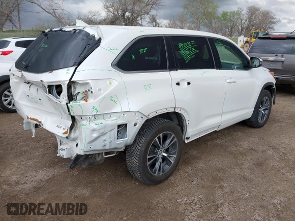 2016 Toyota Highlander XLE z VIN 5TDJKRFH3GS260044, wystawiony jako IAAI lot #42085828 z przebiegiem 74 187 mil mil oraz . Historia ofert i sprzedaży dostępna na DreamBid. Obrazek 4.