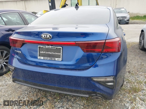2021 Kia Forte LXS with VIN 3KPF24AD2ME386091, listed as a IAAI auction lot 41866112 with 42,430 mi miles. Bid and sale history available at carsss.com. Image 17.