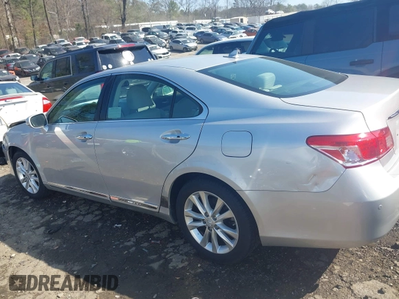 2011 Lexus ES 330 with VIN JTHBK1EG7B2450958, listed as a IAAI auction lot 41766155 with Not Provided miles and . Bid and sale history available at carsss.com. Image 13.