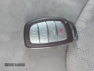 2016 Hyundai Sonata Hybrid SE with VIN KMHE24L15GA039176, listed as a IAAI auction lot 42135751 with 135,592 mi miles. Bid and sale history available at carsss.com. Image 11.