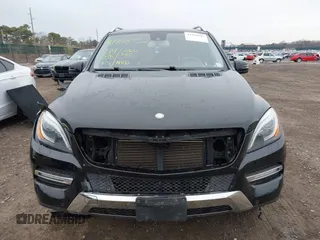 2013 Mercedes-Benz M ML 350 with VIN 4JGDA5HB3DA138368, listed as a IAAI auction lot 41958922 with 114,576 mi miles. Bid and sale history available at carsss.com. Image 12.