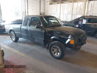 2001 Ford Ranger XLT Appearance with VIN 1FTYR14E51PA38398, listed as a IAAI auction lot 40142183 with 220,681 mi miles. Bid and sale history available at carsss.com. Image 1.