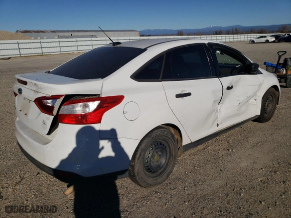 2013 Ford Focus S with VIN 1FADP3E20DL325072, listed as a Copart auction lot 89171635 with NaN miles and Salvage Title. Bid and sale history available at carsss.com. Image 3.