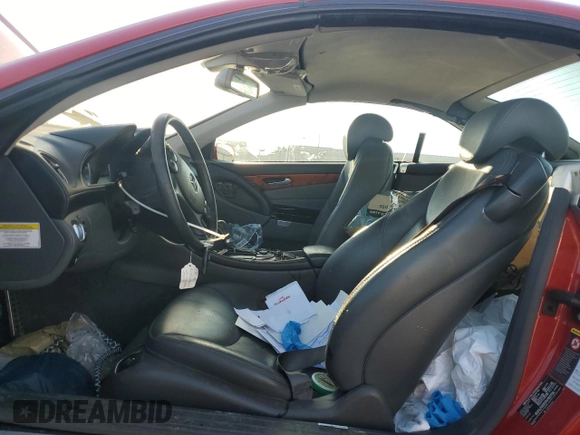 2005 Mercedes-Benz SL 500 z VIN WDBSK75F75F094745, wystawiony jako Copart lot #43600645 z przebiegiem Nie podano mil oraz Szkoda całkowita • Salvage title. Historia ofert i sprzedaży dostępna na DreamBid. Obrazek 7.