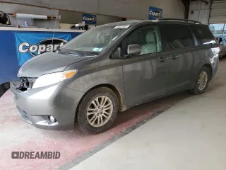 2012 Toyota Sienna XLE AAS z VIN 5TDYK3DCXCS202381, wystawiony jako Copart lot #59002895 z przebiegiem 272 415 mil mil oraz Szkoda całkowita • Salvage title. Historia ofert i sprzedaży dostępna na DreamBid. Obrazek 1.