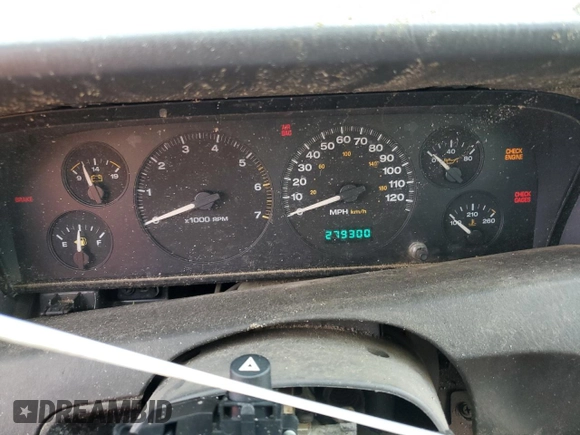 1999 Jeep Grand Cherokee Limited with VIN 1J4G268S2XC756532, listed as a Copart auction lot 71222174 with 279,300 mi miles and Salvage title. Bid and sale history available at DreamBid. Image 9.