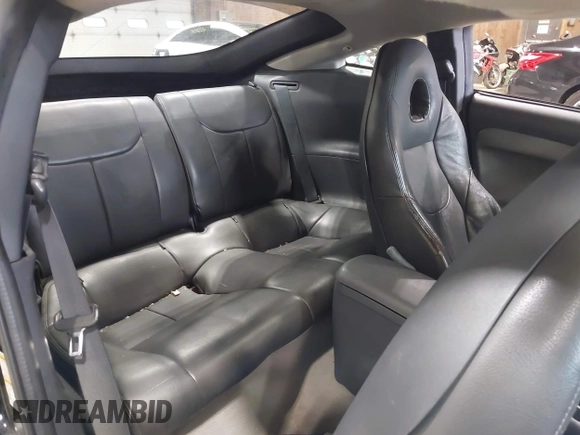 2009 Mitsubishi Eclipse GS z VIN 4A3AK24FX9E013800, wystawiony jako IAAI lot #42525551 z przebiegiem 108 766 mil mil oraz . Historia ofert i sprzedaży dostępna na DreamBid. Obrazek 8.