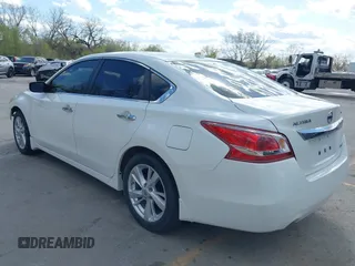 2013 Nissan Altima SL with VIN 1N4AL3AP1DC175943, listed as a IAAI auction lot 41986111 with 149,108 mi miles and . Bid and sale history available at DreamBid. Image 3.