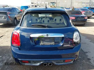 2016 MINI Hardtop 4 Door S с VIN WMWXU3C51G2D31101, выставлен на аукционе IAAI как лот 42440857 с пробегом 170 322 миль миль и . История ставок и продаж доступна на DreamBid. Изображение 16.