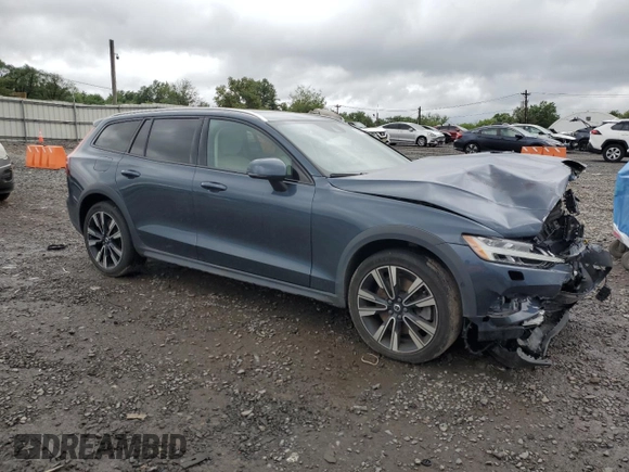 2022 Volvo V60 with VIN YV4102WK5N2093177, listed as a Copart auction lot 57644385 with 66,550 mi miles and Salvage title. Bid and sale history available at DreamBid. Image 4.