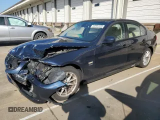 2010 BMW 3 Series 328i xDrive с VIN WBAPK7C51AA461080, выставлен на аукционе Copart как лот 55987335 с пробегом 122 793 миль миль и Списание • Salvage title. История ставок и продаж доступна на DreamBid. Изображение 1.