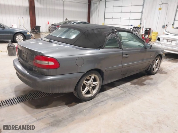 2004 Volvo C70 with VIN YV1NC62D14J043160, listed as a IAAI auction lot 41554345 with 157,352 mi miles. Bid and sale history available at carsss.com. Image 4.