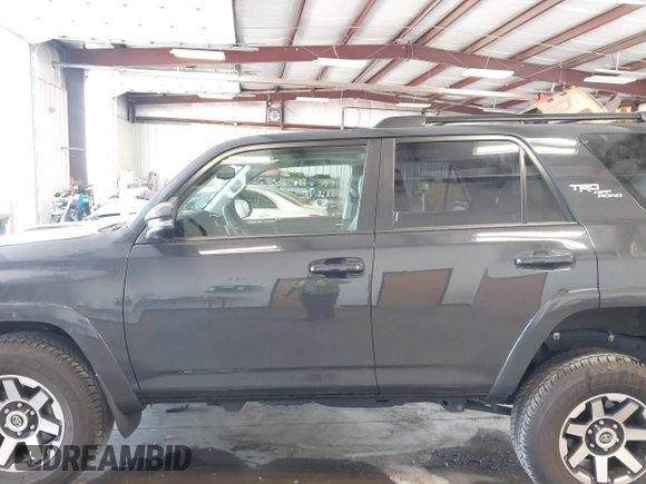 2024 Toyota 4Runner TRD Off Road with VIN JTERU5JRXR6253290, listed as a IAAI auction lot 42401529 with 17,136 mi miles and . Bid and sale history available at DreamBid. Image 14.