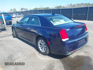 2015 Chrysler 300 Limited z VIN 2C3CCAAG7FH845569, wystawiony jako IAAI lot #41639729 z przebiegiem 196 672 mil mil oraz . Historia ofert i sprzedaży dostępna na DreamBid. Obrazek 3.
