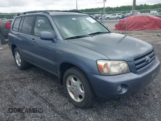 2005 Toyota Highlander z VIN JTEEP21A450127504, wystawiony jako IAAI lot #42144149 z przebiegiem 196 126 mil mil oraz . Historia ofert i sprzedaży dostępna na DreamBid. Obrazek 1.