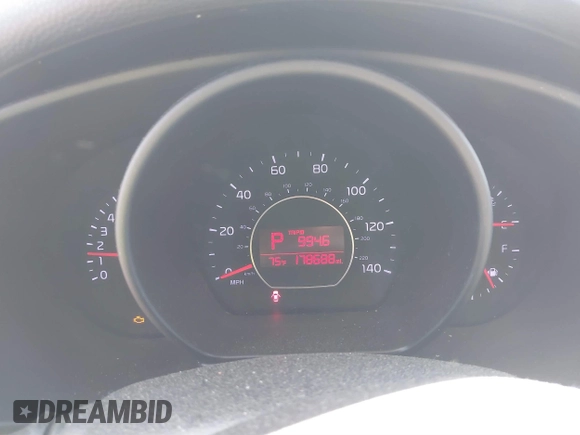 2014 Kia Soul with VIN KNDJN2A2XE7032762, listed as a IAAI auction lot 41876691 with 178,688 mi miles. Bid and sale history available at carsss.com. Image 7.