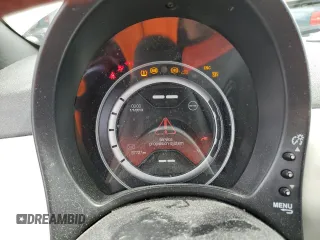 2014 FIAT 500e с VIN 3C3CFFGE0ET172785, выставлен на аукционе Copart как лот 59101865 с пробегом 57 727 миль миль и Списание • Salvage title. История ставок и продаж доступна на DreamBid. Изображение 9.