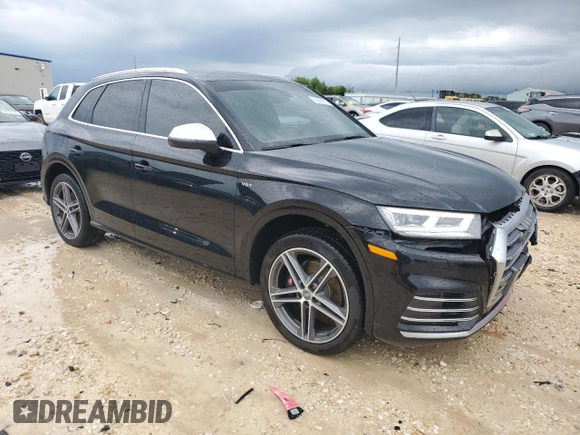 2018 Audi SQ5 Premium Plus z VIN WA1A4AFY8J2123606, wystawiony jako Copart lot #55566815 z przebiegiem 105 113 mil mil oraz Szkoda całkowita • Salvage title. Historia ofert i sprzedaży dostępna na DreamBid. Obrazek 4.