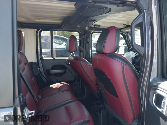 2020 Jeep Wrangler Unlimited Freedom z VIN 1C4HJXDG8LW338702, wystawiony jako IAAI lot #42006692 z przebiegiem 48 389 mil mil oraz . Historia ofert i sprzedaży dostępna na DreamBid. Obrazek 8.
