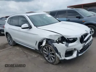 2019 BMW X3 sDrive30i z VIN 5UXTR7C51KLE97856, wystawiony jako IAAI lot #42124769 z przebiegiem 137 234 mil mil oraz . Historia ofert i sprzedaży dostępna na DreamBid. Obrazek 1.