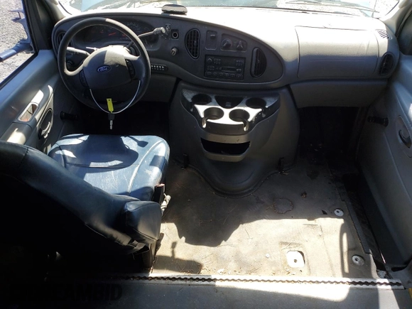 2007 Ford Econoline Cargo Recreational with VIN 1FTSS34LX7DA63862, listed as a Copart auction lot 50084695 with 151,636 mi miles and Clean Title. Bid and sale history available at carsss.com. Image 8.