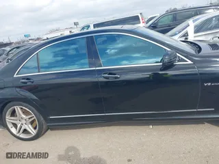 2013 Mercedes-Benz S-Class S 63 AMG with VIN WDDNG7EB1DA504597, listed as a IAAI auction lot 41505669 with 123,429 mi miles. Bid and sale history available at carsss.com. Image 13.