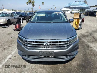2019 Volkswagen Jetta SEL with VIN 3VWE57BU9KM101597, listed as a Copart auction lot 60262205 with 82,685 mi miles and Salvage title. Bid and sale history available at DreamBid. Image 5.