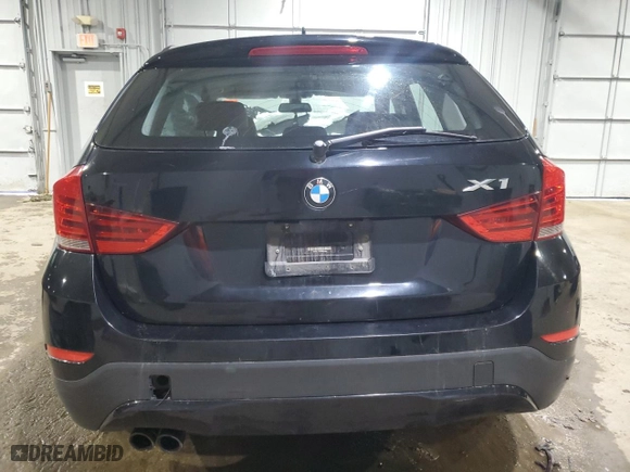 2013 BMW X1 xDrive28i with VIN WBAVL1C59DVR91604, listed as a Copart auction lot 43875845 with 0 mi miles and Salvage Title. Bid and sale history available at carsss.com. Image 6.