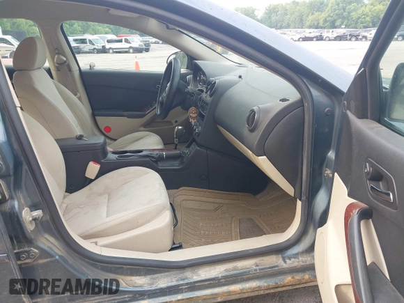 2006 Pontiac G6 with VIN 1G2ZF55B364225855, listed as a IAAI auction lot 42457084 with 163,388 mi miles and . Bid and sale history available at DreamBid. Image 5.