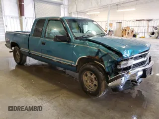 1997 Chevrolet Silverado 1500 with VIN 2GCEK19R8V1276249, listed as a Copart auction lot 52372655 with 237,612 mi miles and Salvage Title. Bid and sale history available at DreamBid. Image 4.