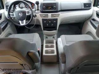 2012 Volkswagen Routan S with VIN 2C4RVAAG4CR321673, listed as a Copart auction lot 71280464 with 182,728 mi miles and Clean Title. Bid and sale history available at carsss.com. Image 8.