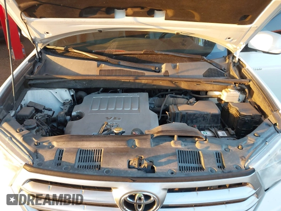 2011 Toyota Highlander Limited with VIN 5TDDK3EH4BS064313, listed as a IAAI auction lot 40934105 with 155,204 mi miles and . Bid and sale history available at DreamBid. Image 10.