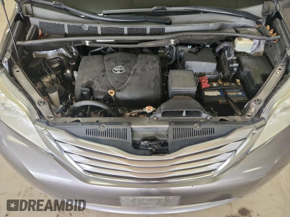 2017 Toyota Sienna XLE Auto Access Seat with VIN 5TDYZ3DC3HS851961, listed as a Copart auction lot 62155305 with 121,143 mi miles and Salvage title. Bid and sale history available at DreamBid. Image 12.